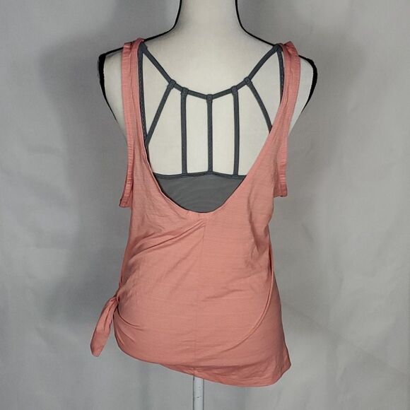 Athleta Max Out Tank size M - Picture 6 of 8
